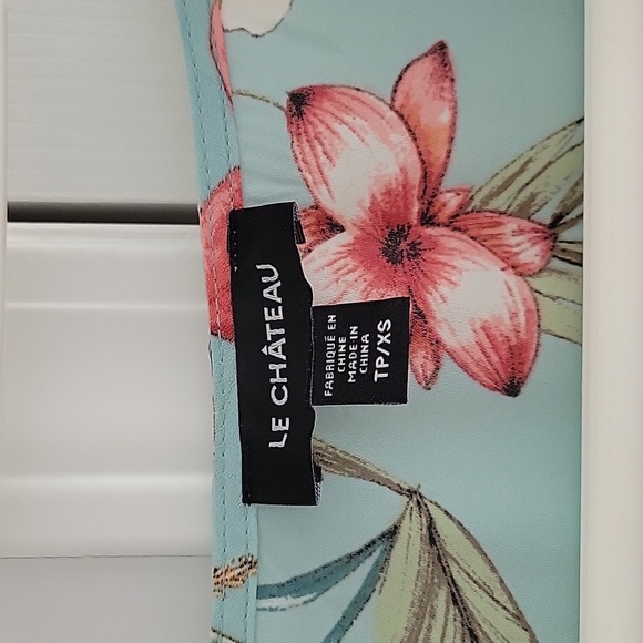 Le Chateau Blouse - Picture 2 of 5